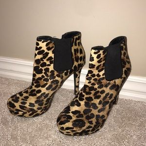 Sassy cheetah heeled booties